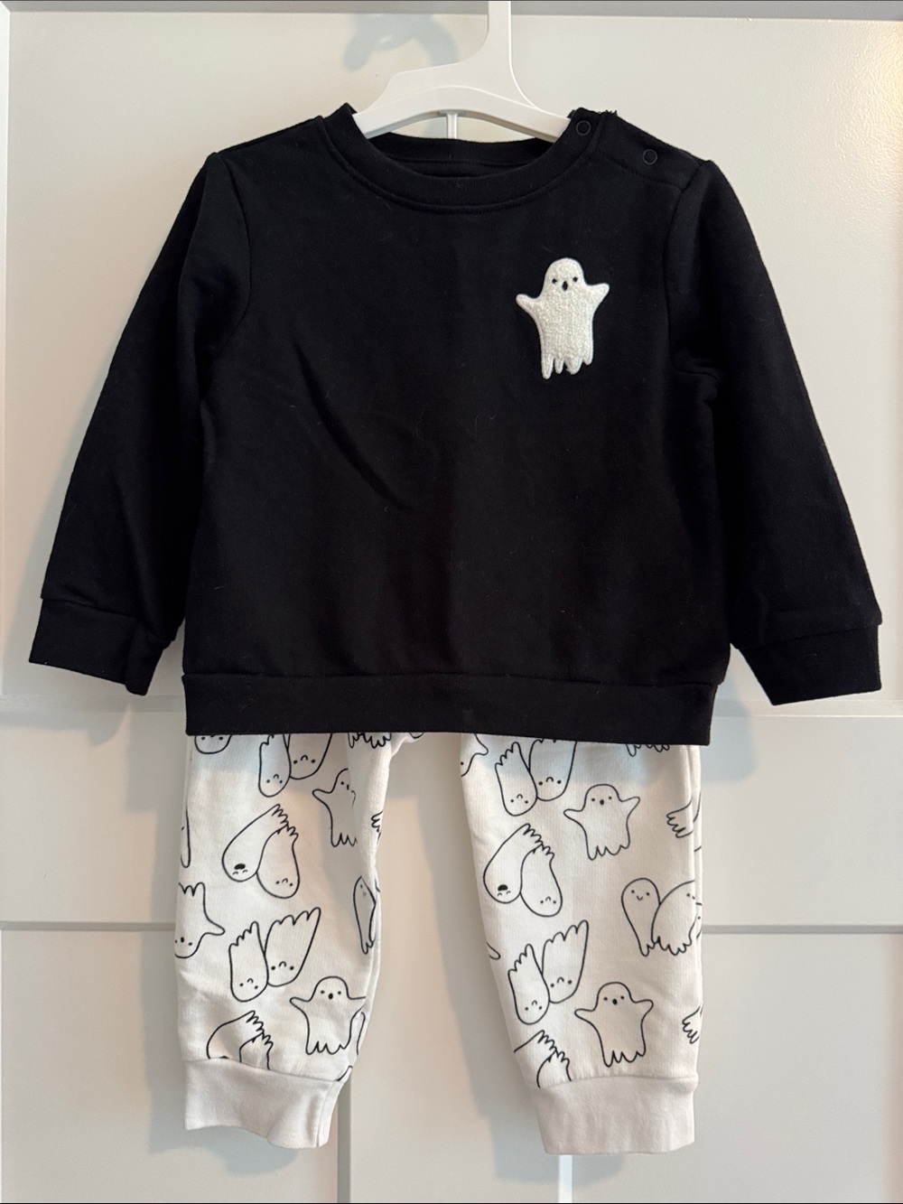 Cat & Jack Black Top with White Ghosts Matching Set